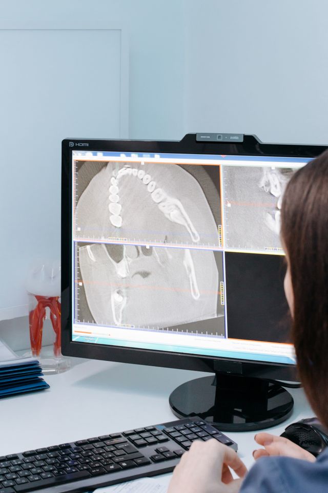 Ile trwa tomografia komputerowa zębów?